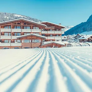 https://la-clef-des-champs-morzine.hotels-rhonealpes.com